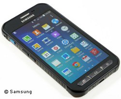 К сожалению, Samsung Galaxy Xcover 3 поставляется без стереогарнитуры